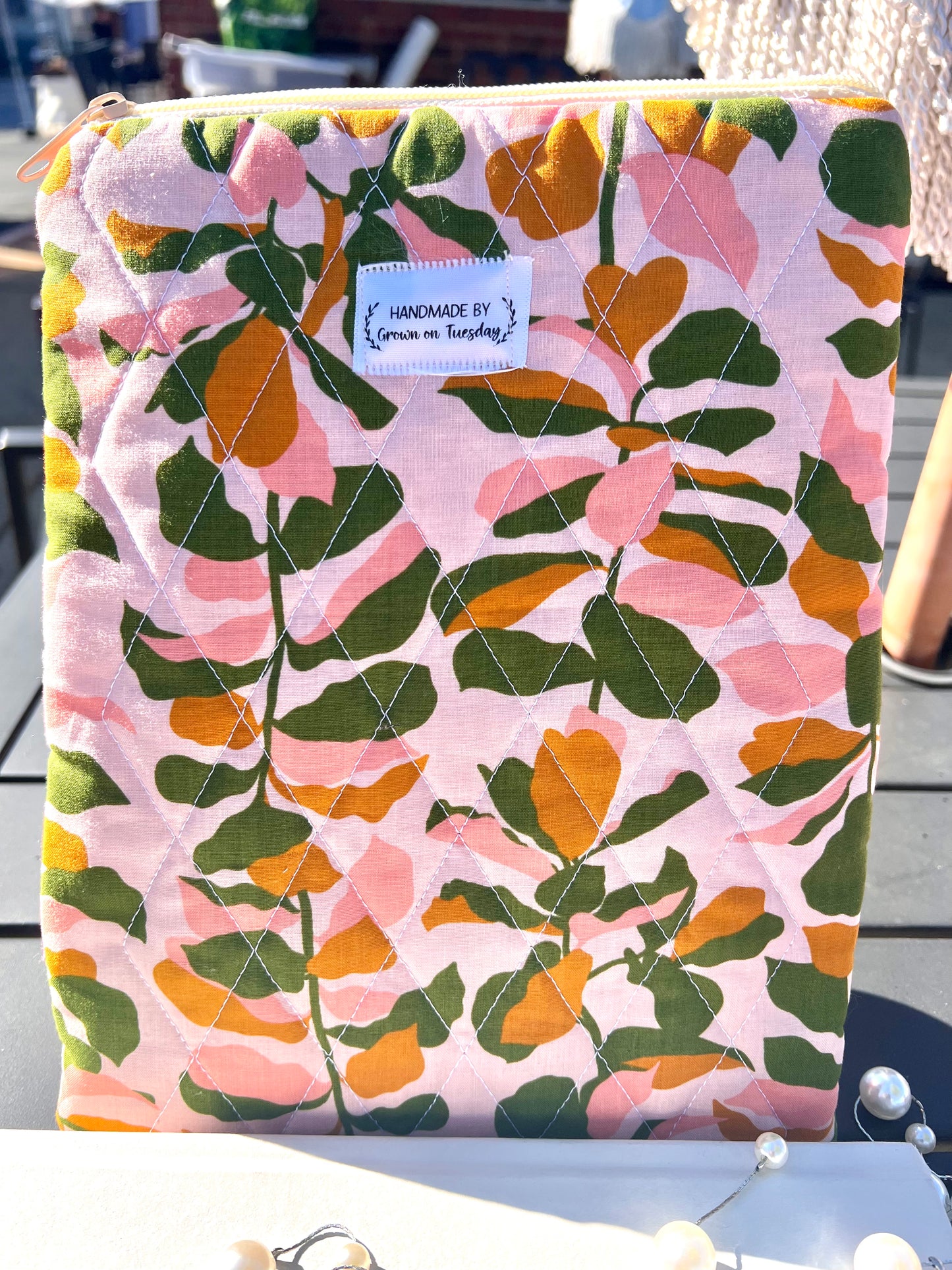 Quilted Zipper Plant Book sleeve