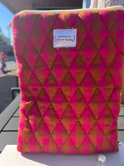 Cinnamon Book Sleeve with Zipper